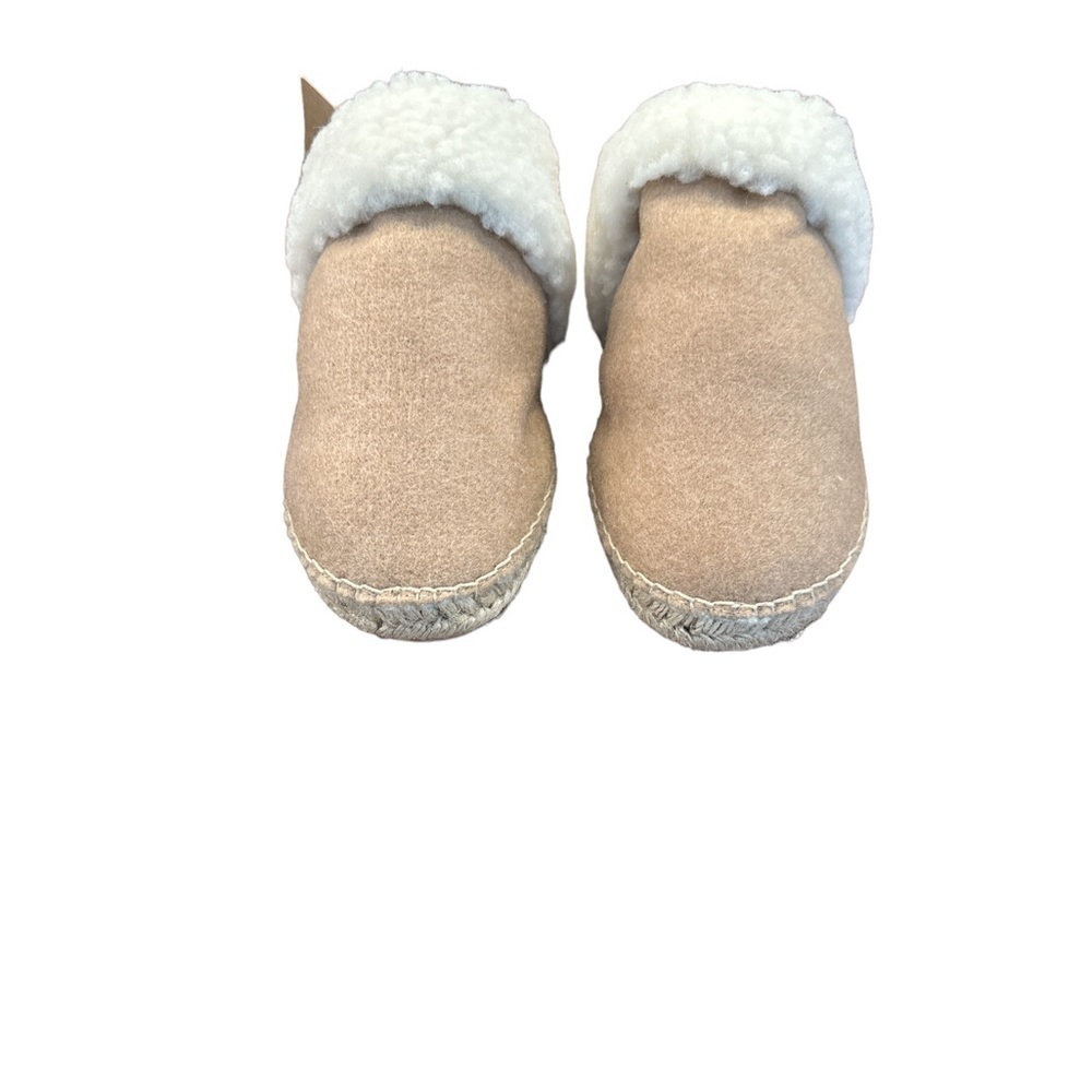 Atelier Costa Handmade Slippers %100 Natural Wool. Dolly Felt NWT! Size‎ 40.